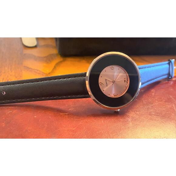 Women's 37mm rose Gold Tone Watch with Black enamel Bezel - Picture 3 of 3